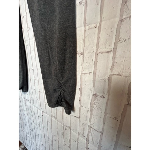 Lululemon leggings size 6 grey - Picture 7 of 8